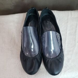Coach and Four Ballet Flats Women's 10 Black Leather Westport Classic Slip on